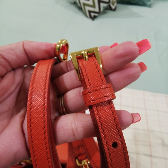 (Sold off PM)100% Authentic Prada Galleria Saffiano leather - Picture 9 of 16